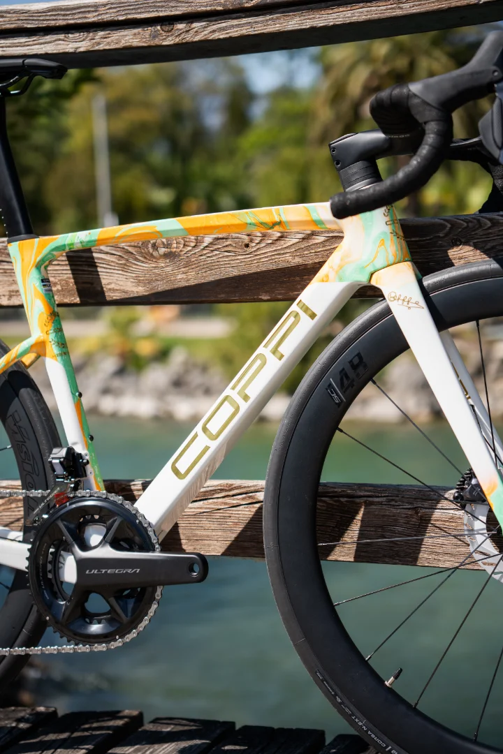 k14-bici-da-corsa-con-telaio-in-carbonio-ad-alto-modulo