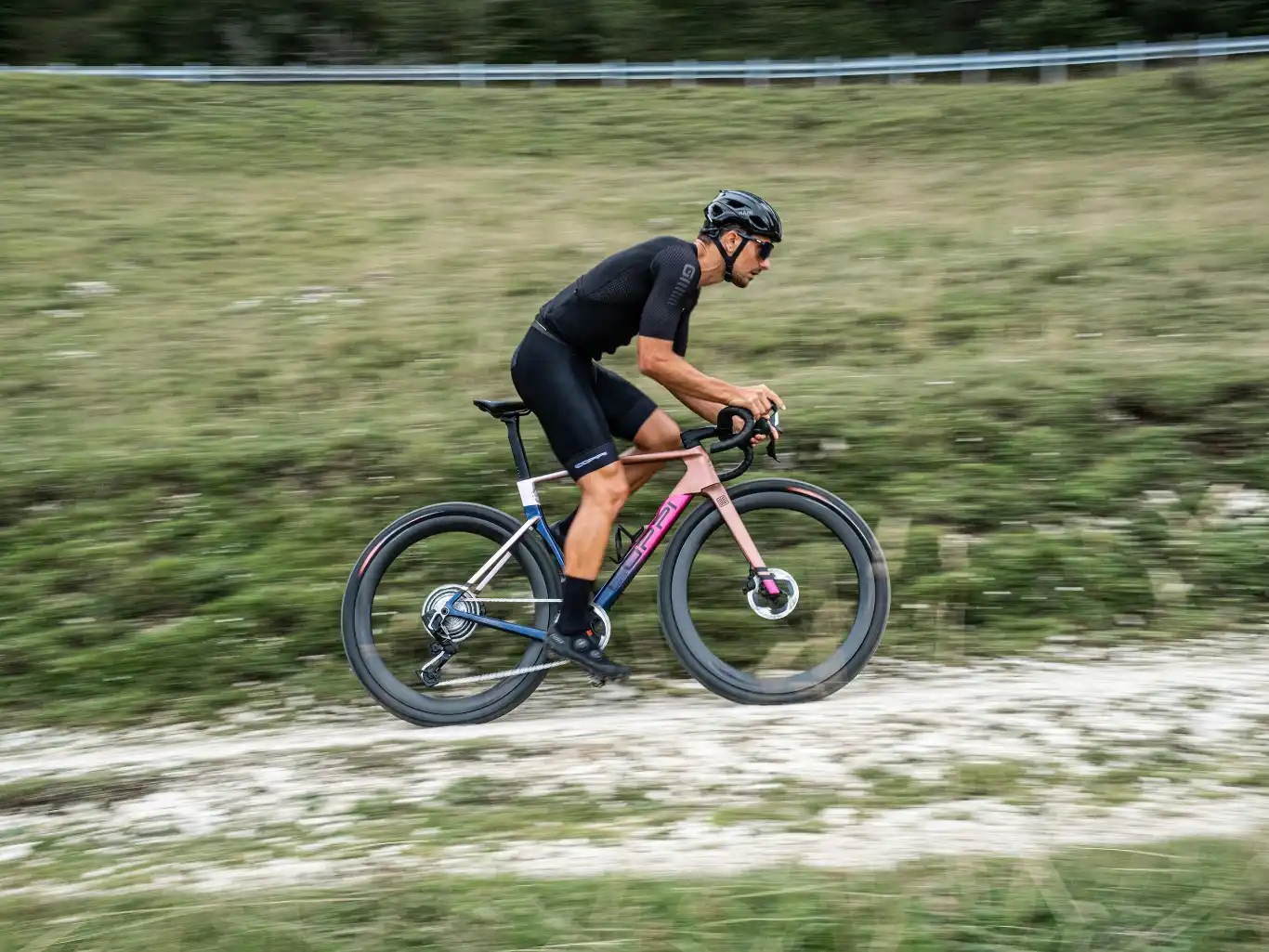bici-coppi-gravel-k14-per-sterrati-e-competizioni